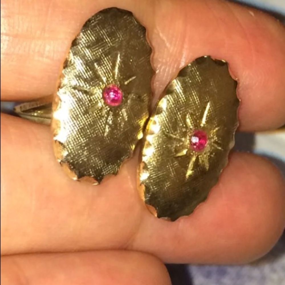 Cuff links